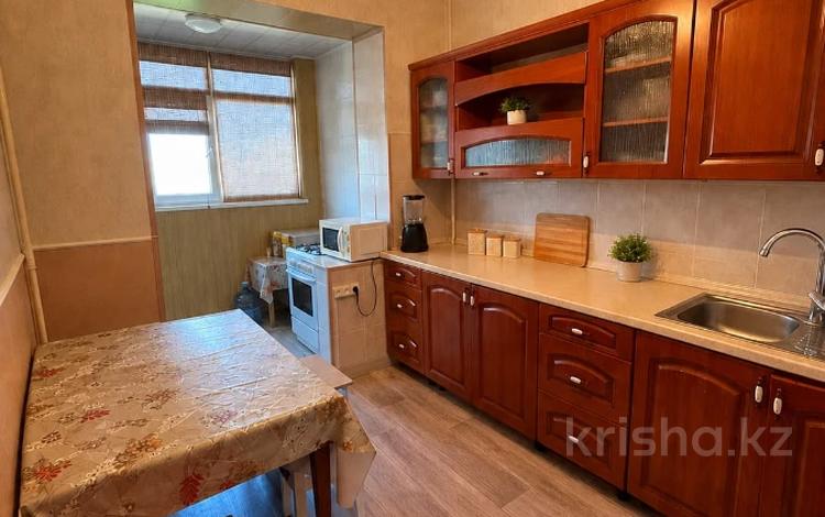 2-бөлмелі пәтер · 56 м² · 4/5 қабат, 27-ш/а. 18, бағасы: 14 млн ₸ в Актау, 27-й мкр — фото 4