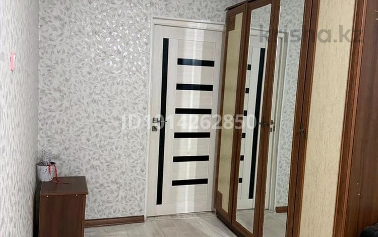 2-бөлмелі пәтер · 57 м² · 4/5 қабат, Самал ш/а. 17 — Корзина, мешіт, бағасы: 110 000 ₸ в Таразе, мкр Самал — фото 2