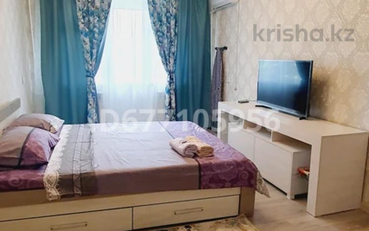 1-комнатная квартира, 48 м², 3 этаж посуточно, Бийбишилик — Бийбишилик за 12 000 〒 в Шымкенте — фото 6