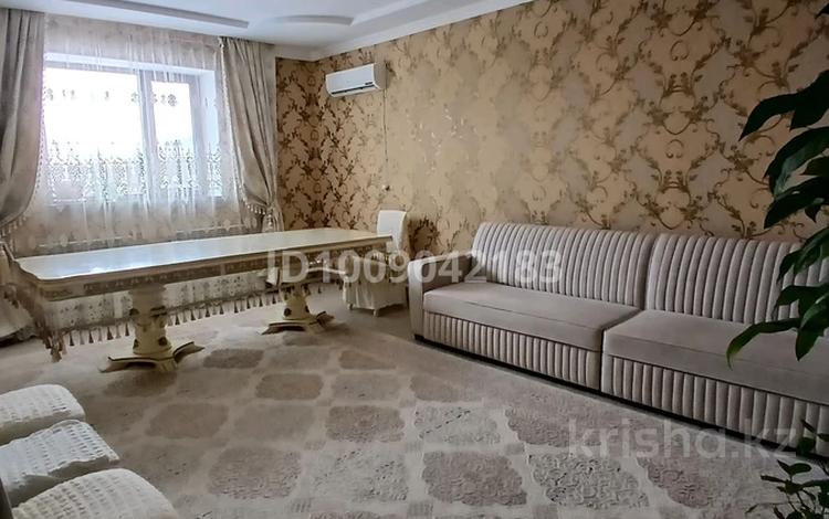 Үйдің бір бөлігі · 5 бөлме · 200 м² · 10 сот., Береке (Память Ильича) Алмалы да 5 болмели уй сатылады — Алмалыда уй сатылады 5 болмели уй, бағасы: 45 млн ₸ в Атырау — фото 2