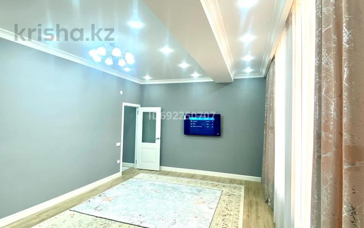 2-комнатная квартира · 110 м² · 10/12 этаж, 19-й микрорайон 28 за 270 000 ₸ в Актау — фото 4
