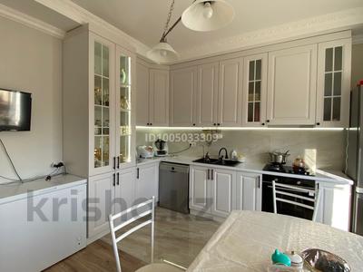 Отдельный дом · 4 комнаты · 150 м² · 9 сот., мкр Оркен, 43 43а — Рядом Детский сад «Таншолпан» за 39.5 млн 〒 в Атырау