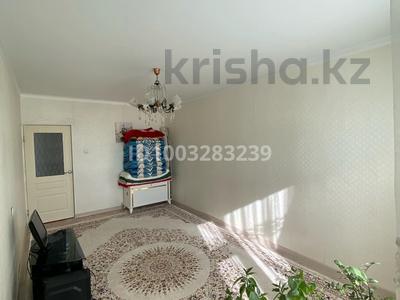 4-комнатная квартира · 93 м² · 5/5 этаж, 28-й мкр 10 — Metropolis сауда орталығы, Аман және Лидер супермаркеттері, 28 шағынаудандағы саябақ, 10-үй, 5-қабат. Жақын аялдамалардан №3 және №5 автобустар өтеді. Үйдің маңында мектеп пен балабақша бар. за 21.5 млн ₸ в Актау