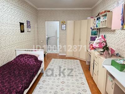 3-комнатная квартира · 90 м² · 8/10 этаж, Кумисбековп 8 за ~ 38.9 млн 〒 в Астане, Сарыарка р-н