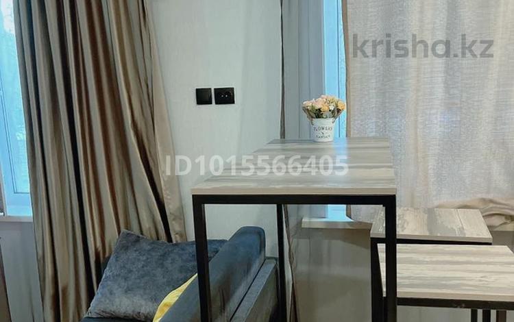 1-комнатная квартира · 30 м² · 1/5 этаж, Гришина 76 за 10 000 ₸ в Актобе — фото 2
