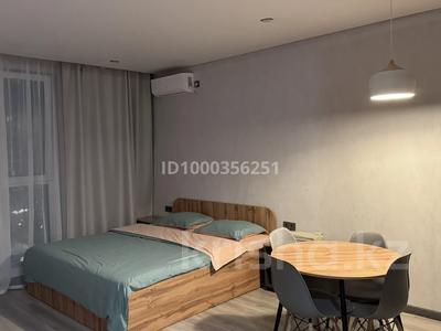 1-комнатная квартира · 33 м² · 8/16 этаж, Утепова 31 — Утепова Розыбакиева за 15 000 ₸ в Алматы, Бостандыкский р-н