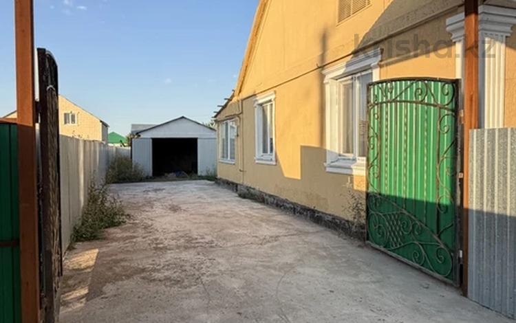 Часть дома · 3 комнаты · 90 м² · 5 сот., Коктем 1 за 13.5 млн ₸ в Уральске — фото 2