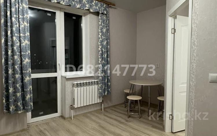 1-бөлмелі пәтер, 42 м², 10/16 қабат ай сайын, Сатпаева 55/8, бағасы: 150 000 〒 в Усть-Каменогорске — фото 2