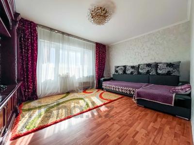 Продажа квартир в Алматы: 3-комнатная квартира · 70 м² · 9/12 этаж, мкр Аксай-2 13 за 37 млн 〒 3-комнатная квартира · 70 м² · 9/12 этаж, мкр Аксай-2 13 за 37 млн 〒 в Алматы, Ауэзовский р-н
