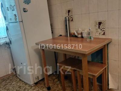 2-комнатная квартира · 50 м² · 2/9 этаж, Майкудук, Майкудук, мкр Восток-3 20 — ТД Ануар за 120 000 ₸ в Караганде, Алихана Бокейханова р-н