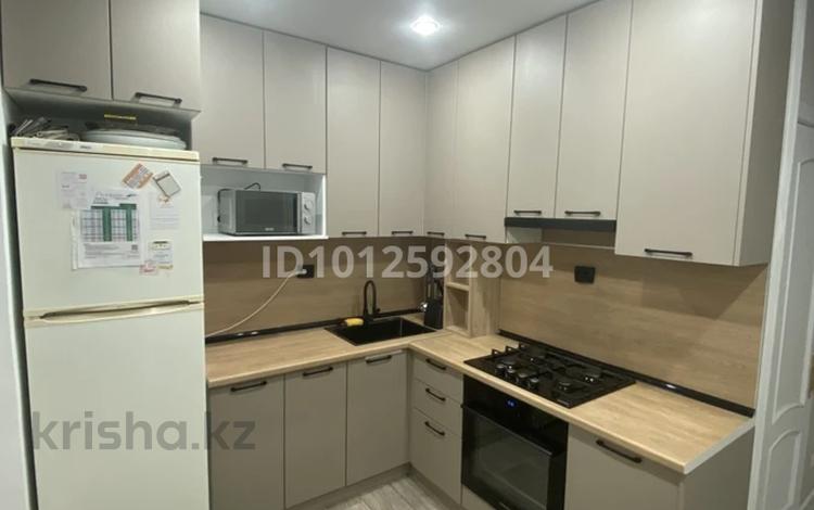 2-комнатная квартира · 52 м² · 2/9 этаж, 5 мкр 22 за 24.5 млн ₸ в Аксае — фото 2