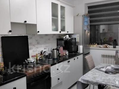 2-комнатная квартира · 60 м², Байтурсынова 51 за 210 000 〒 в Астане, Алматы р-н