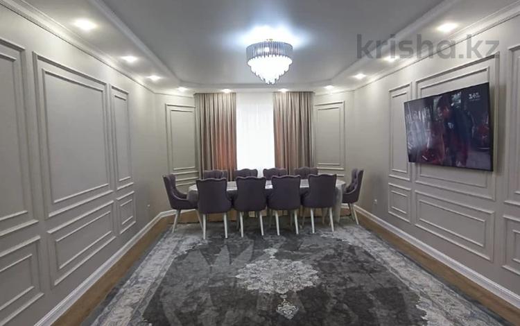 3-комнатная квартира · 112.3 м² · 2/5 этаж, мкр. Алтын орда за 49 млн ₸ в Актобе — фото 2