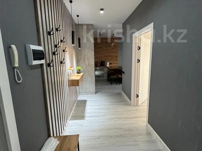 3-комнатная квартира · 60 м² · 9/9 этаж, Жамакаева 163 — Пархоменко за 30 000 ₸ в Семее
