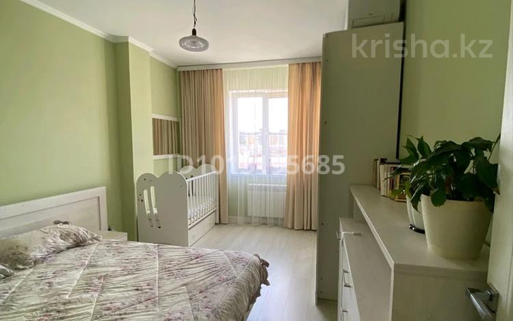 2-бөлмелі пәтер · 70.8 м² · 8/9 қабат, мкр. Алтын орда 11л — Поликлиника "Универ", школа N80, бағасы: 30 млн ₸ в Актобе — фото 2