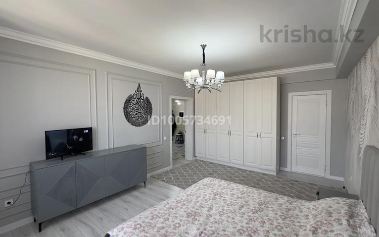 2-комнатная квартира · 85 м² · 11/12 этаж, мкр Жетысу-3 67 — Абая за 59.8 млн ₸ в Алматы, Ауэзовский р-н — фото 2