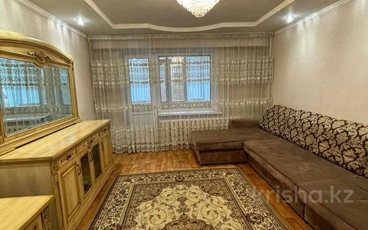 3-комнатная квартира, 80 м², 4/9 этаж помесячно, Абылайхана 14 за 230 000 〒 в Астане, Алматы р-н — фото 11