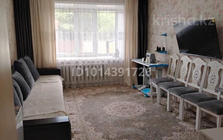 3-комнатная квартира · 60 м² · 1/5 этаж, Островского 5. А 5 А за 28 млн ₸ в Семее — фото 4