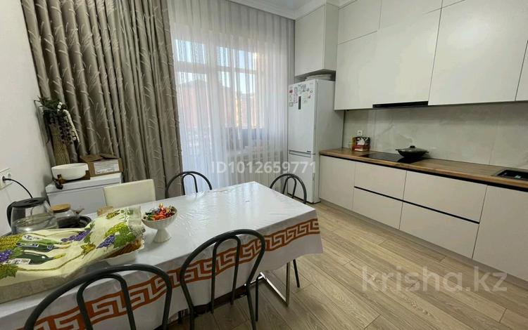 2-бөлмелі пәтер · 65 м² · 1/6 қабат, Университетская участок №28/19, бағасы: 35 млн ₸ в Караганде, Казыбек би р-н — фото 2