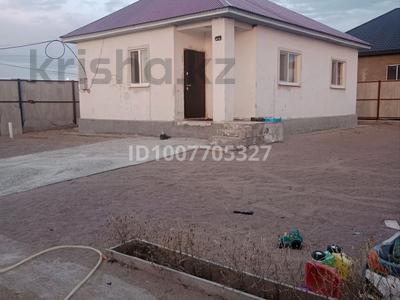 Жеке үй · 3 бөлме · 80 м² · 5 сот., Мкр Арна 1/1 — 6 сектор, бағасы: 25 млн 〒 в Конаеве