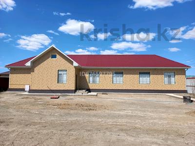Жеке үй · 3 бөлме · 140 м² · 9 сот., мкр Самал, Самал- мкр 72, бағасы: 37 млн ₸ в Атырау