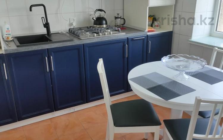 3-бөлмелі пәтер · 70 м² · 6/6 қабат, Назарбаева 220 — Сатпаева, бағасы: 370 000 ₸ в Алматы, Медеуский р-н — фото 2