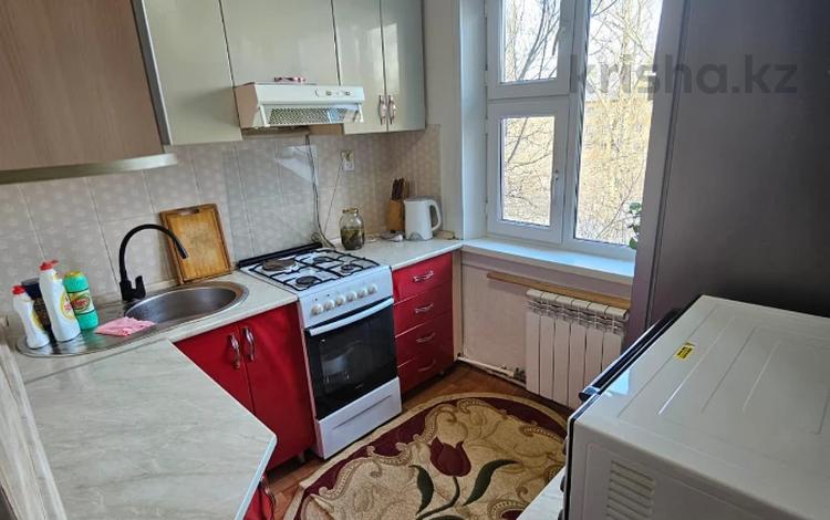 2-бөлмелі пәтер · 46 м² · 5/5 қабат, Майкудук, 13й микрорайон, бағасы: 8.8 млн ₸ в Караганде, Алихана Бокейханова р-н — фото 4
