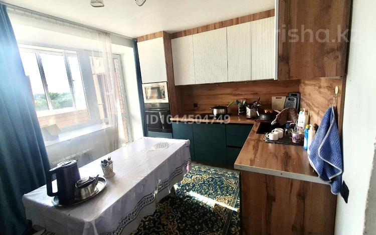 3-комнатная квартира · 90.6 м² · 4/10 этаж, мкр Новый Город, Ермекова 106/6, Налоговый 106/6 за 32.5 млн ₸ в Караганде, Казыбек би р-н — фото 2