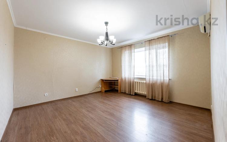 2-комнатная квартира · 61.4 м² · 8/10 этаж, Абылай Хана 51 за 25.6 млн ₸ в Астане, Алматы р-н — фото 2