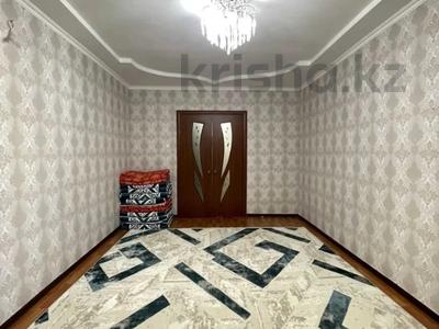 2-комнатная квартира, 52 м², 1/5 этаж, Толстого за 13.5 млн 〒 в Уральске
