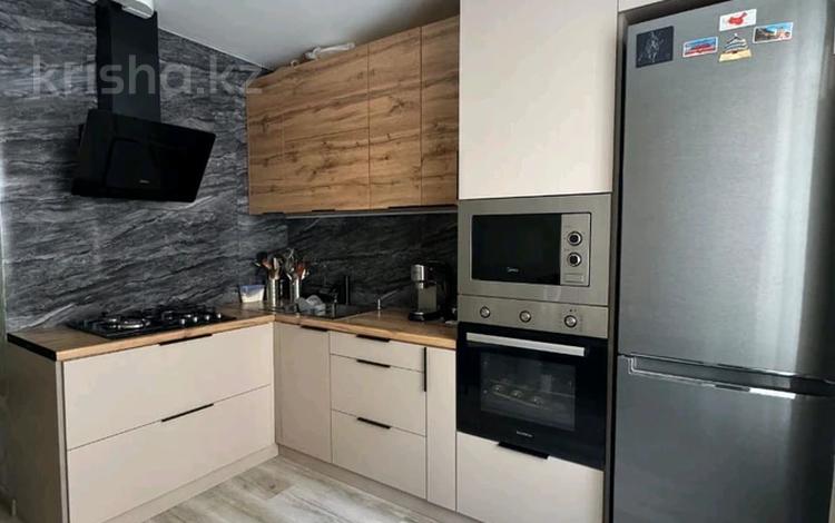 3-комнатная квартира · 75 м² · 1/5 этаж, мкр Аксай-3Б — Толе би за 42 млн ₸ в Алматы, Ауэзовский р-н — фото 2