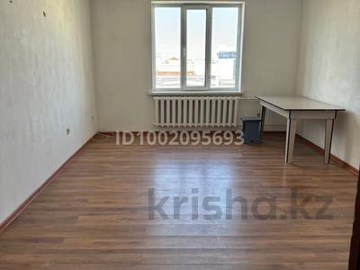 3-комнатная квартира · 83 м² · 5/5 этаж, Балапанова за 150 000 〒 в Талдыкоргане, мкр Коктем
