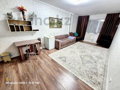 1-комнатная квартира · 75 м² · 2/9 этаж, мкр Нурсат 135 — Напротив тц Изуми за 10 000 ₸ в Шымкенте, Каратауский р-н