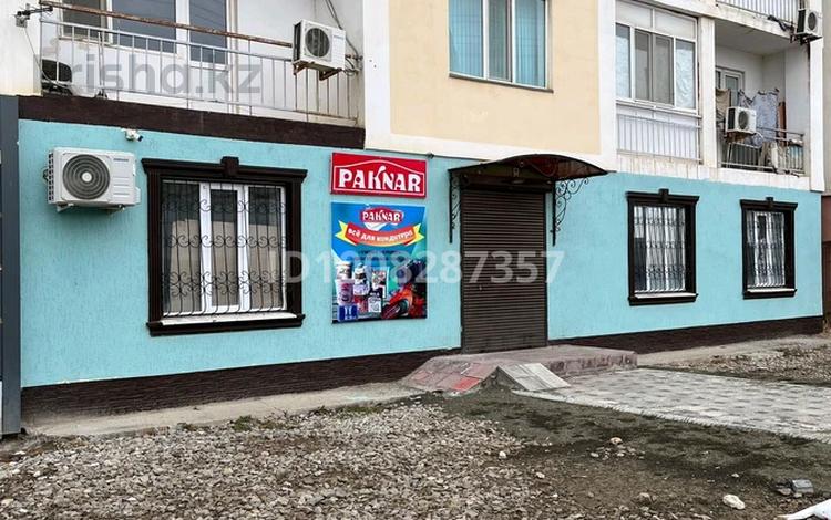 Свободное назначение, офисы, магазины и бутики, салоны красоты, образование · 157 м² за 30 млн 〒 в Атырау, мкр. Алмагуль — фото 2