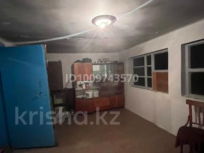 Отдельный дом · 2 комнаты · 55.5 м² · 10 сот., 14 Водная — Возле магазин Водный за 5 млн ₸ в Семее