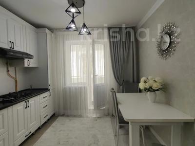 2-бөлмелі пәтер · 54 м² · 2/5 қабат, мкр 8, Марата Оспанова, бағасы: 23.3 млн ₸ в Актобе