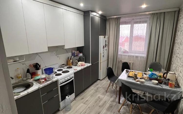 2-бөлмелі пәтер · 59 м² · 5/5 қабат, Есенберлина 4/2, бағасы: 24 млн ₸ в Усть-Каменогорске — фото 2