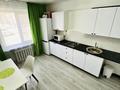 1-комнатная квартира · 40 м² · 1/5 этаж, мкр 11 17 — Шайкенова 17 за 220 000 ₸ в Актобе — фото 3