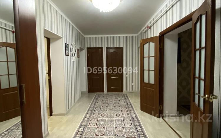 3-бөлмелі пәтер · 84 м² · 2/9 қабат, Нур Актобе 12 — Возле дома находится садик, школа, бағасы: 26 млн ₸ — фото 2