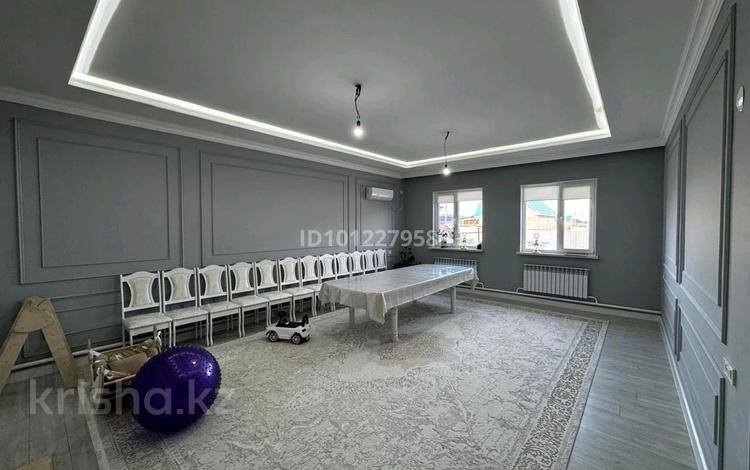 Жеке үй · 5 бөлме · 170 м² · 8 сот., пгт Балыкши, Смагула Садуакасова 45 — С/о Жанаталап, бағасы: 31 млн ₸ в Атырау — фото 2