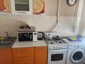 1-бөлмелі пәтер · 35 м² · 2/5 қабат, Курмангазы 168, бағасы: 10 000 ₸ в Уральске — фото 3