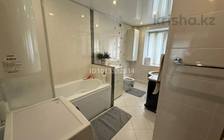 3-бөлмелі пәтер · 78 м² · 3/4 қабат, мкр Самал-3, Назарбаева 268, бағасы: 25 000 ₸ в Алматы, Медеуский р-н — фото 4
