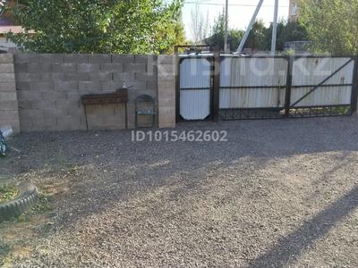 Жеке үй · 3 бөлме · 90 м² · 8 жүзд., Акан серы 8/2 — При въезде центр деревни, бағасы: 21 млн ₸ в Жибек Жолы