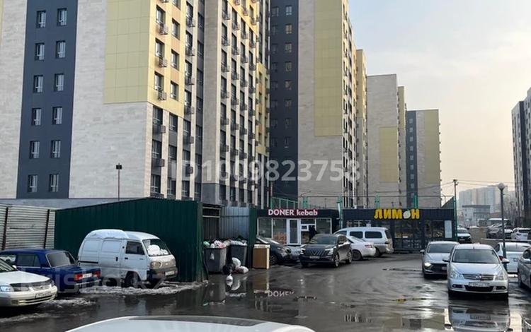 3-бөлмелі пәтер · 71.4 м² · 5/12 қабат, мкр Акбулак, Момышулы 100 — Момышулы, бағасы: 35 млн ₸ в Алматы, Алатауский р-н — фото 2