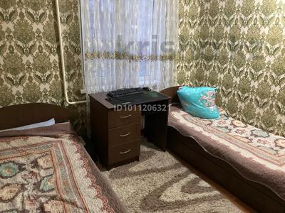 2-бөлмелі пәтер · 43 м² · 2/5 қабат, мкр Жансая 57 — улица Бауыржана Момышулы, бағасы: 13 млн ₸ в Таразе