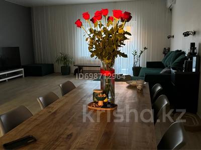 Продажа домов и дачи в Костанайской обл.: Отдельный дом · 4 комнаты · 141 м² · 4 сот., Озерная 17/1 за 70 млн 〒 Отдельный дом · 4 комнаты · 141 м² · 4 сот., Озерная 17/1 за 70 млн 〒 в Мичуринское