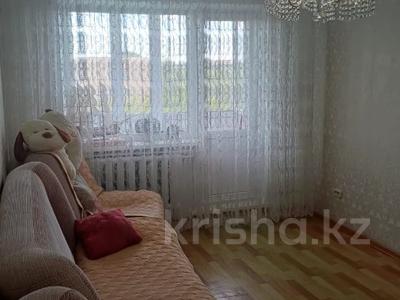 3-комнатная квартира · 62.4 м² · 5/5 этаж, Пришахтинск, 23й микрорайон — Ясли-сад №53 «Алмагуль», Средняя общеобразовательная школа № 25, Частный Детский сад «Акжаркын», Частный Детский сад «Одарешка», Карагандинская городская мечеть Толеутай ата, Общеобразовательная школа-интернат №4, Детская поликлиника №1 за 16 млн ₸ в Караганде, Алихана Бокейханова р-н