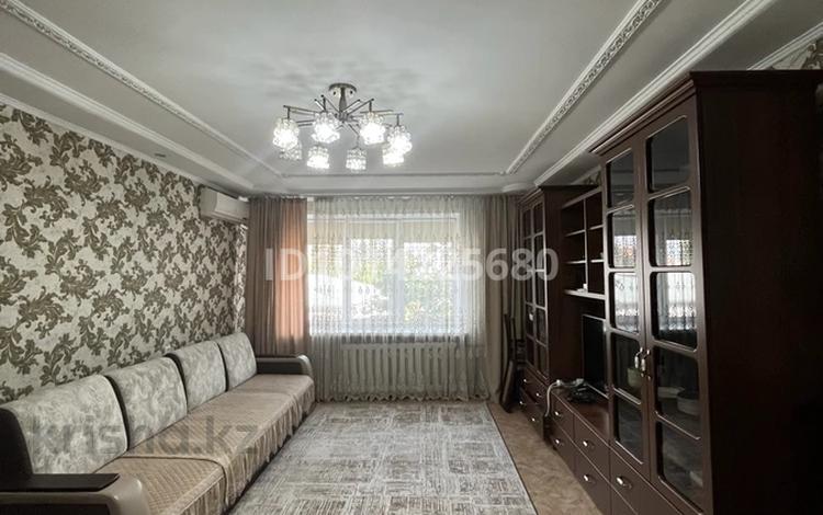 3-бөлмелі пәтер · 63 м² · 4/9 қабат, Шакарима 40 — Остановка Агенство, бағасы: 39 млн ₸ в Семее — фото 2