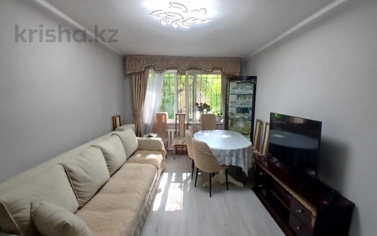 3-бөлмелі пәтер · 58 м² · 1/5 қабат, Жаңа қала ш/а., Абдирова 14, бағасы: 22 млн ₸ в Караганде, Казыбек би р-н — фото 2
