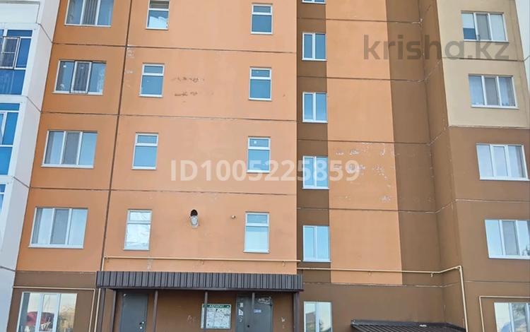 1-комнатная квартира · 44 м² · 1/9 этаж, Бірлік 7/1 — Зачаганск бірлік 7/1 за 13.7 млн ₸ в Уральске — фото 4